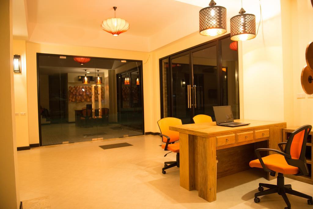 Hôtel Chivapuri Trat Extérieur photo